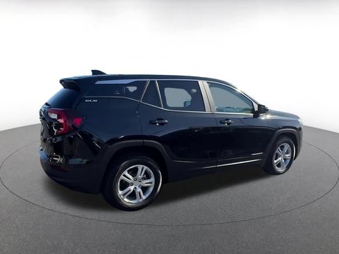 Used 2024 GMC Terrain SLE FWD image 13