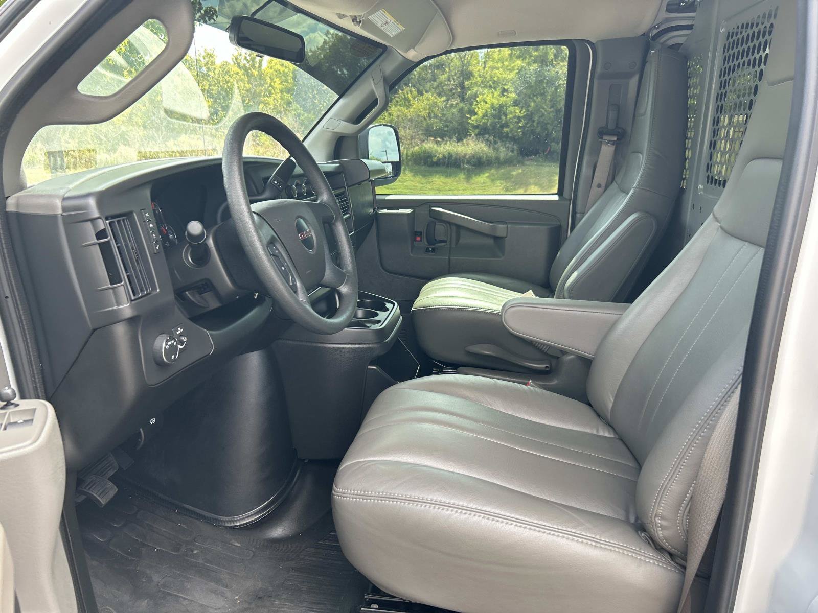 Used 2025 GMC Savana 2500 w/ Driver Convenience Package RWD image 27