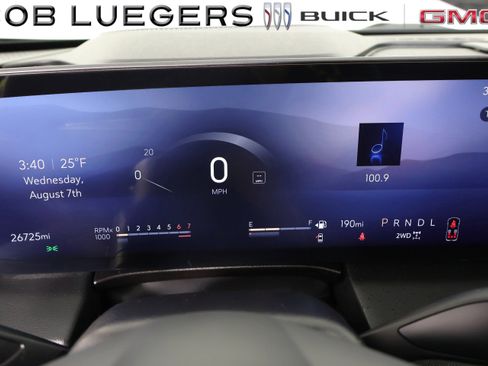 Certified 2025 Buick Enclave Avenir image 34