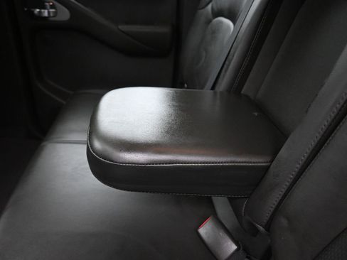 Used 2021 Nissan Frontier PRO-4X w/ Pro-4x Utility Package image 34