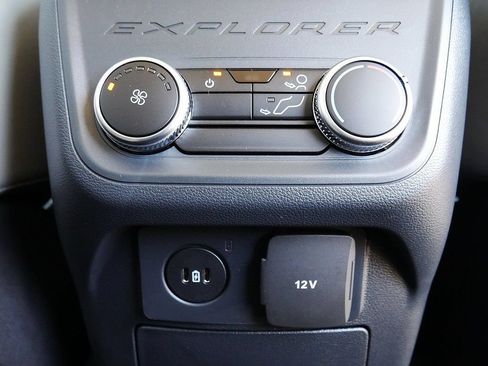 New 2026 Ford Explorer Active w/ Active Comfort Package AWD/4WD image 34