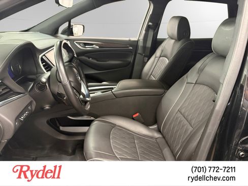Used 2024 Buick Enclave Avenir w/ Avenir Technology Package AWD/4WD image 10