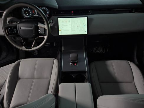 Used 2024 Land Rover Range Rover Velar Dynamic SE image 4