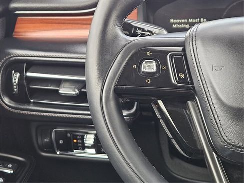 Certified 2023 Lincoln Aviator Reserve w/ Equipment Group 201A image 27