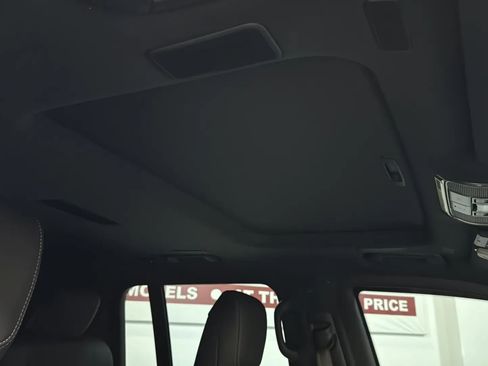 Used 2022 Lexus LX 600 4WD w/ Premium Package image 20