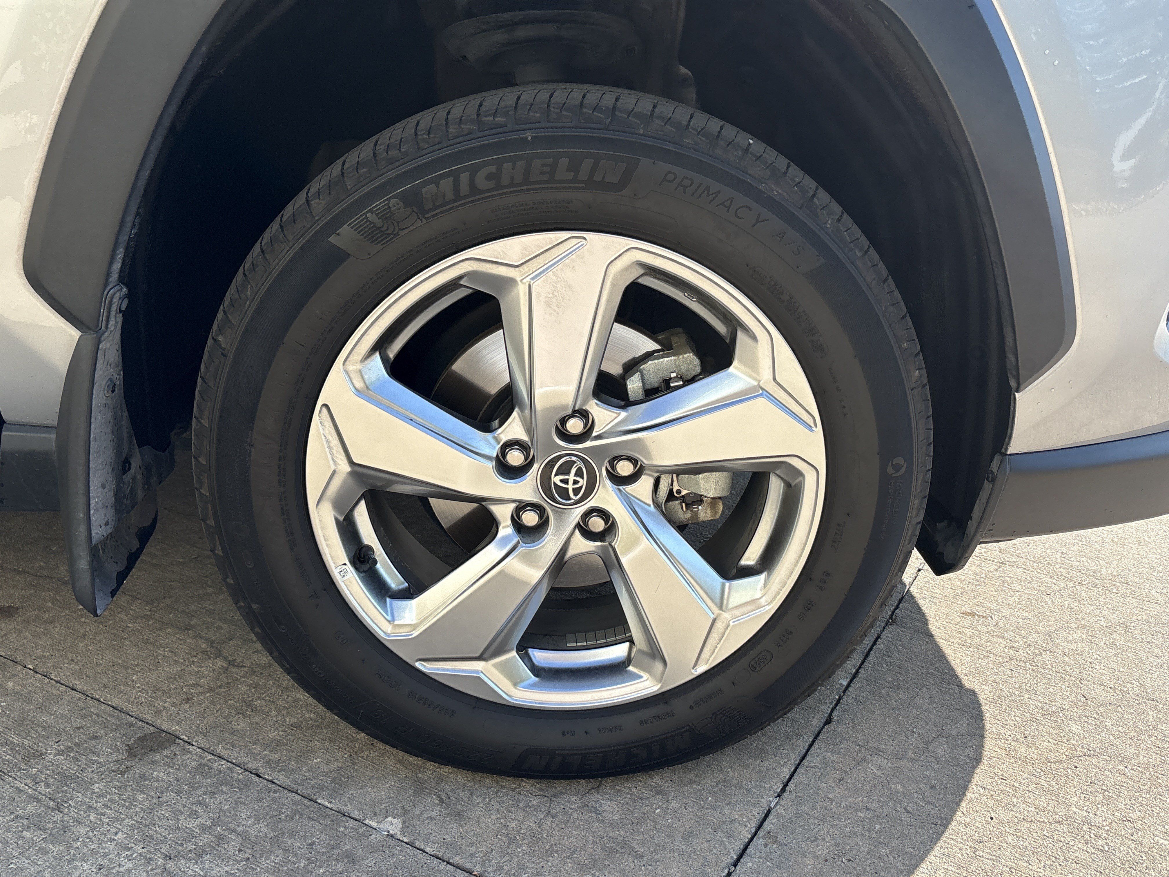 Used 2021 Toyota RAV4 XLE Premium AWD/4WD image 13