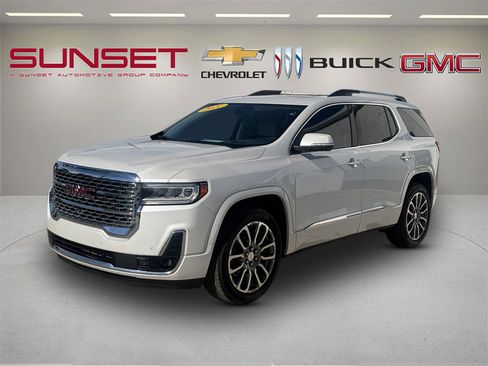 Certified 2021 GMC Acadia Denali w/ Denali Ultimate Package AWD/4WD image 3