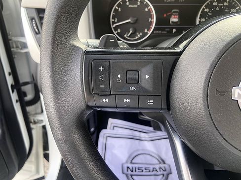 Certified 2023 Nissan Rogue SV AWD/4WD image 23