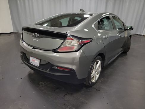 Used 2017 Chevrolet Volt LT w/ Comfort Package image 9