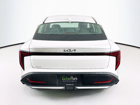 Used 2025 Kia K4 LXS image 7