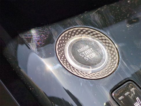 New 2025 Kia Niro SX Touring image 29