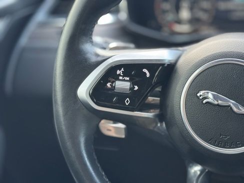 Used 2023 Jaguar F-PACE S image 25