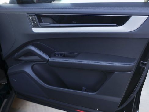 New 2026 Porsche Cayenne S AWD/4WD image 36