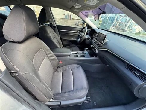 Used 2019 Nissan Altima 2.5 S FWD image 34