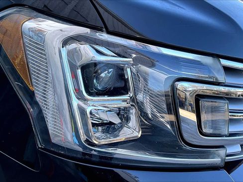 Used 2018 Ford Expedition Limited image 26