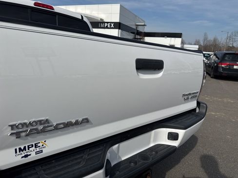 Used 2010 Toyota Tacoma PreRunner w/ TRD Sport Pkg image 25