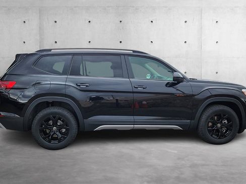 New 2025 Volkswagen Atlas Peak Edition SE image 25
