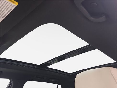 Used 2023 Cadillac XT6 Sport image 27