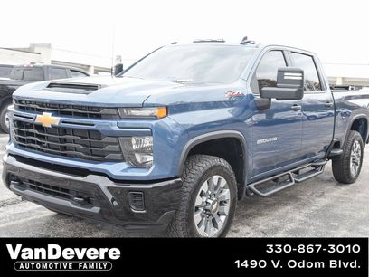Used 2025 Chevrolet Silverado 2500 Custom w/ Custom Value Package