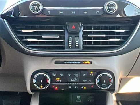 Certified 2022 Ford Escape SEL w/ Technology Package image 26