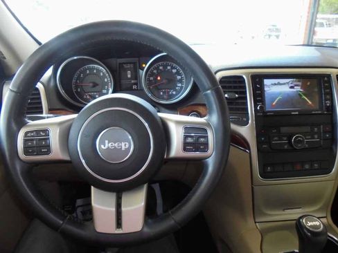 Used 2013 Jeep Grand Cherokee Limited w/ Trailer Tow Group RWD image 6