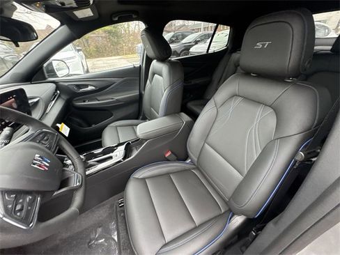 New 2026 Buick Envista Sport Touring image 11