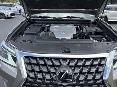 Certified 2023 Lexus GX 460 Luxury w/ Sport Design Package AWD/4WD image 24