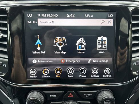 Used 2021 Jeep Grand Cherokee Overland image 19