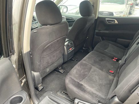 Used 2015 Nissan Pathfinder SV image 14