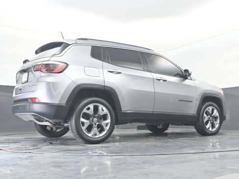 Used 2019 Jeep Compass Limited AWD/4WD image 31