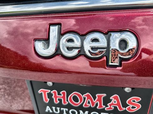 Used 2022 Jeep Compass Limited AWD/4WD image 36