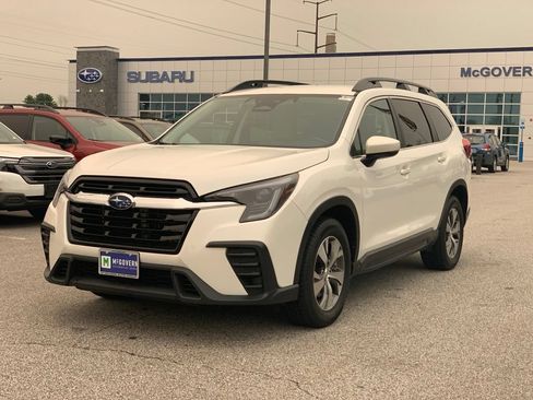 Used 2024 Subaru Ascent Premium w/ Convenience Package AWD/4WD image 3