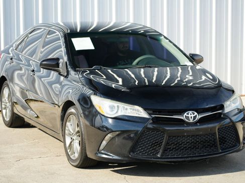 Used 2016 Toyota Camry SE image 44