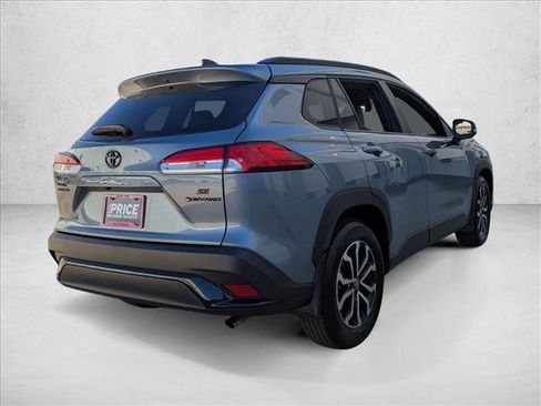 Certified 2025 Toyota Corolla Cross AWD Hybrid w/ Moonroof Package image 5