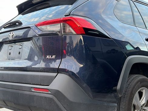 Used 2025 Toyota RAV4 XLE image 10