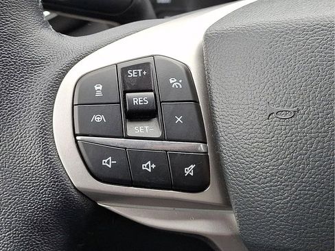 Used 2021 Ford Explorer XLT w/ Equipment Group 202A image 23