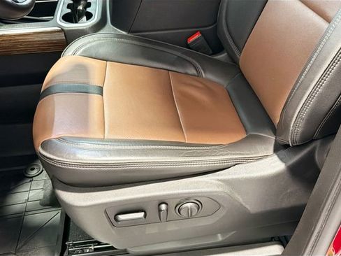 Certified 2021 Chevrolet Silverado 1500 High Country w/ Technology Package image 19