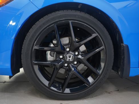 Used 2023 Honda Civic Sport image 29