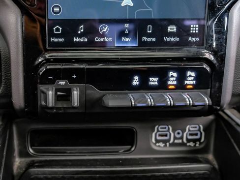 Used 2022 RAM 1500 Big Horn AWD/4WD image 25