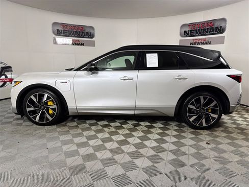 Used 2024 Acura ZDX Type S image 8