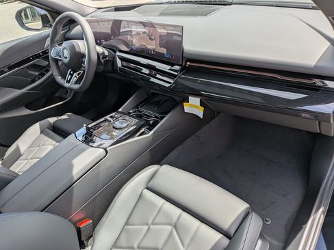 New 2026 BMW 530i w/ M Sport Package RWD image 39