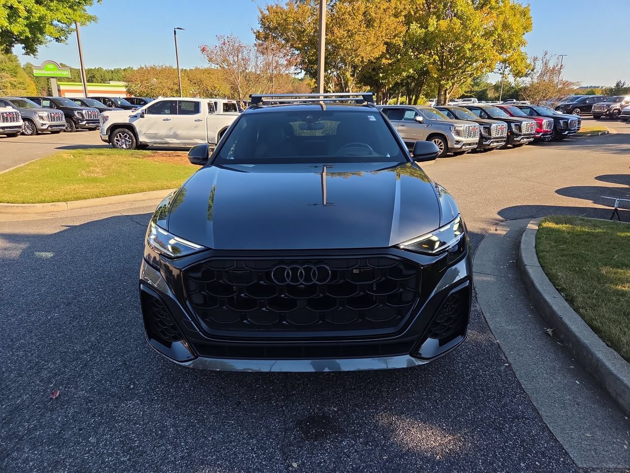 Used 2024 Audi SQ8 Prestige w/ Prestige Package AWD/4WD image 3