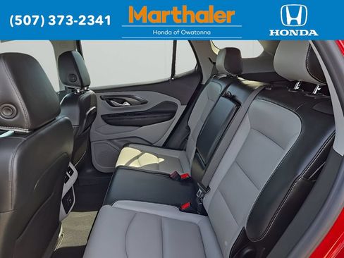Used 2022 GMC Terrain SLT AWD/4WD image 12