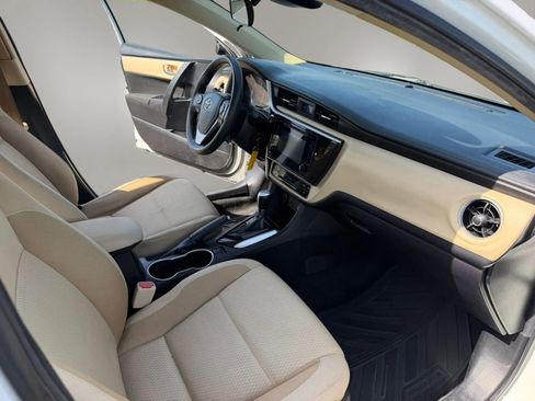 Used 2019 Toyota Corolla LE FWD image 14