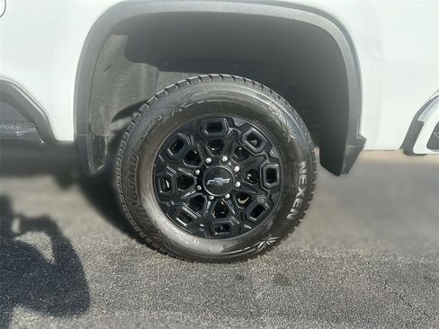 Used 2022 Chevrolet Silverado 2500 LT w/ Z71 Sport Edition image 18