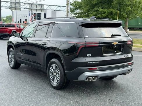 New 2026 Chevrolet Traverse LT w/ Driver Confidence Package FWD image 11