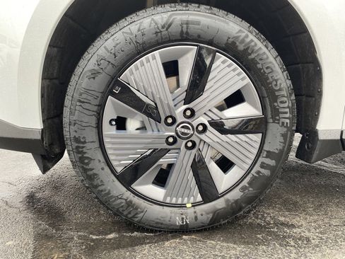 New 2025 Nissan Murano SL image 11