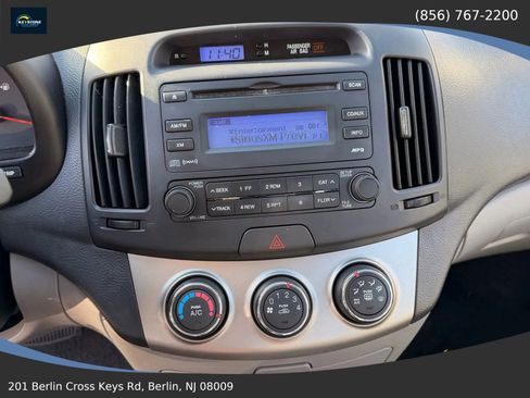 Used 2010 Hyundai Elantra GLS FWD image 22