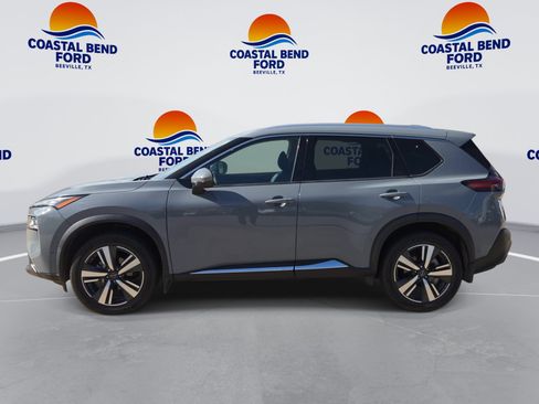 Used 2023 Nissan Rogue SL w/ SL Premium Package FWD image 5