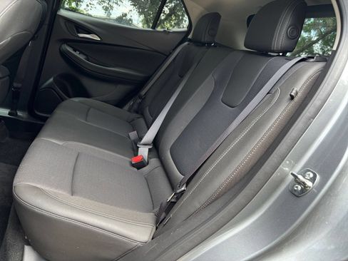 Used 2025 Buick Encore GX Preferred AWD/4WD image 37